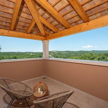 Beeindruckende Mit Panoramablick, Privatpool, Tischtennis, Tischfussball, Spielplatz, Babybett Semesterbostad *
