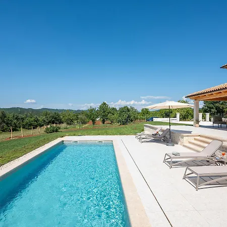 Beeindruckende Mit Panoramablick, Privatpool, Tischtennis, Tischfussball, Spielplatz, Babybett Semesterbostad *