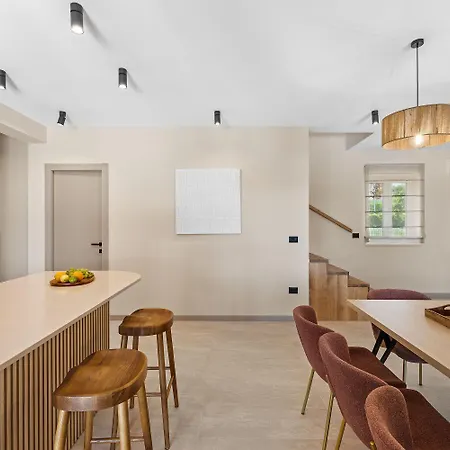 Beeindruckende Mit Panoramablick, Privatpool, Tischtennis, Tischfussball, Spielplatz, Babybett Semesterbostad *